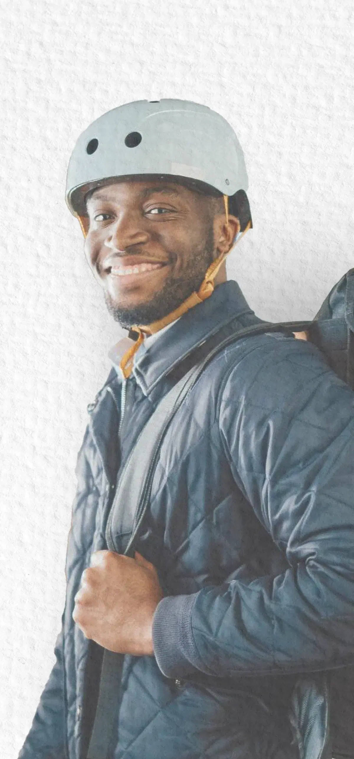 A smiling YouMeHungry courier